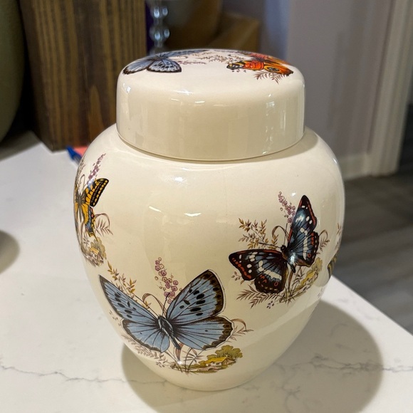 Other - Butterfly Ceramic Jar